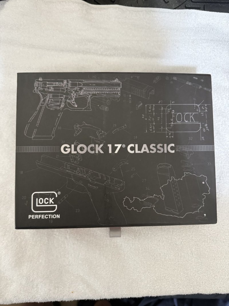 Metro Atlanta Fs New Never Fired Glock 17 Gen1 Classic 9mm W Original Box G17 449 The 7462